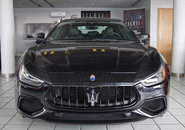 Maserati Ghibli cena 319900 przebieg: 33647, rok produkcji 2019 z Krynica-Zdrój małe 529